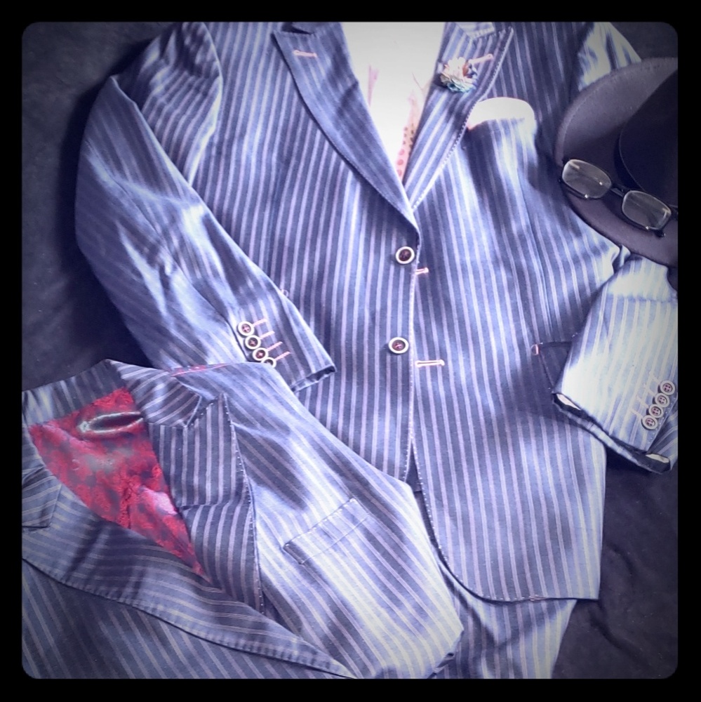 3 Piece 2 Button Super 140 Men's Suit (Suit Only)